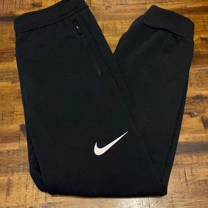 NIKE drifit joggers